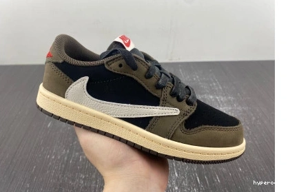 Hyperoad (KIDS)TRAVIS SCOTT JORDAN 1 'MOCHA' X LOW AIR 1011